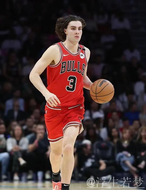 吉迪突然变向突破上篮命中，公牛领先5分仅剩39秒