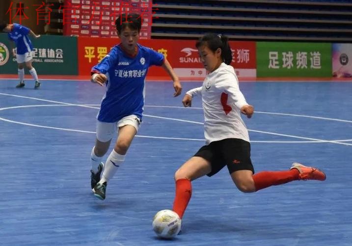 女五联赛平罗赛区开赛 千名观众齐庆足球盛宴 女五联赛平罗赛区开赛 千名观众齐庆足球盛宴